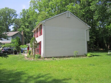 44 Marc Dr, Manalapan, NJ 07726 - photo 3