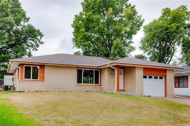 3217 Hull Ave, Des Moines, IA 50317 - photo 2