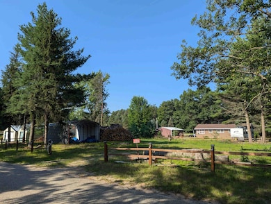 2103 Maple St, Friendship, WI 53934 - photo 4