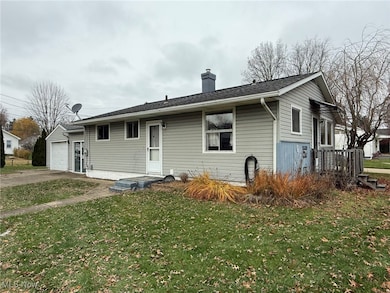 424 3rd St NE, New Philadelphia, OH 44663 - photo 4