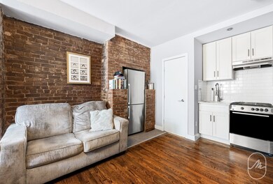 310 W 22nd St unit 2-B, New York, NY 10011 - photo 4