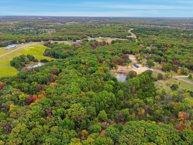 2109 E Calvert Hill Rd, Columbia, MO 65202 - photo 5