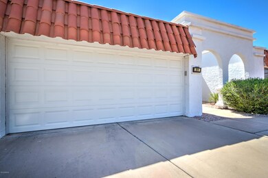 2611 W Curry St-5