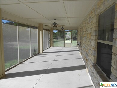 951 Bluestem Dr, Copperas Cove, TX 76522 - photo 5