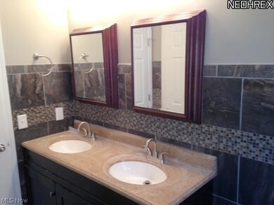 23931 Effingham Blvd, Euclid, OH 44117 - photo 6