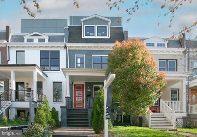 736 Kenyon St NW unit 1, Washington, DC 20010 - photo 2