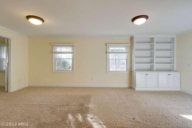 13105 Melville Ln, Fairfax, VA 22033 - photo 6