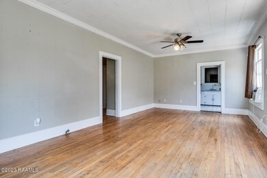 LIVING/DINING