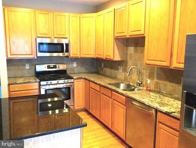 21058 Sojourn Ct, Germantown, MD 20876 - photo 7