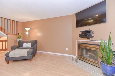 6 Loyalist Dr unit 6, Uxbridge, MA 01569 - photo 6