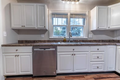 121 3rd Ave N, Casselton, ND 58012 - photo 7