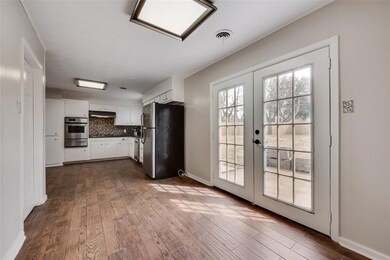 705 W Cedar St, Hurst, TX 76053 - photo 7