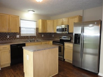 8069 Melbourne Ln, Avon, IN 46123 - photo 6