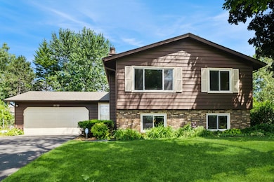 3532 Rolling View Dr, Saint Paul, MN 55110 - photo 5