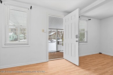 215 Dunlap St, Lansing, MI 48910 - photo 5