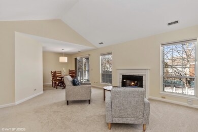 112 Huntington St unit 26-B-W, Lake Bluff, IL 60044 - photo 7