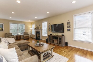 230 Daniels St, Franklin, MA 02038 - photo 4