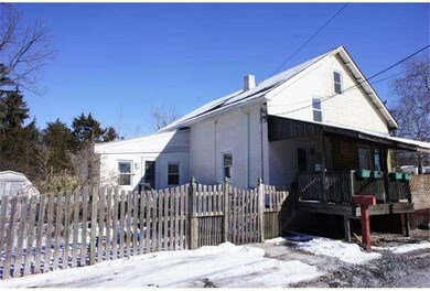 1003 Livingston Ave, Phoenixville, PA 19460 - photo 2