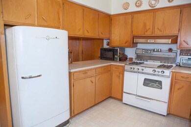 4219 Rownd St, Cedar Falls, IA 50613 - photo 7