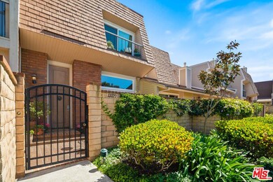 Front to private patio