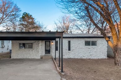 1019 Dubois St, Denison, TX 75020 - photo 4