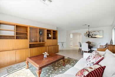 04-26270 N 68th Dr (4 of 29)