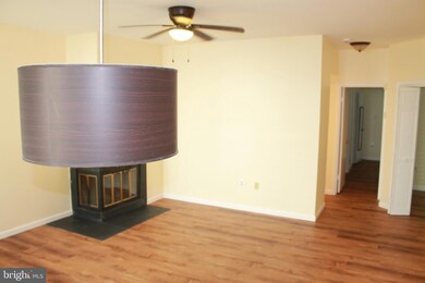 5091 Beech Ct, Monmouth Junction, NJ 08852 - photo 6