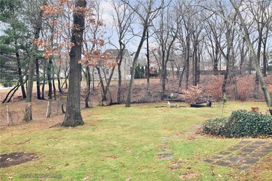 78 Burgess Dr, Warwick, RI 02886 - photo 6