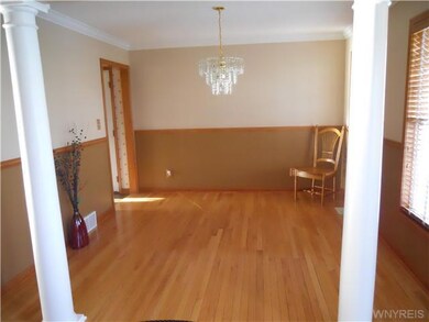 7336 Erica Ln, North Tonawanda, NY 14120 - photo 3