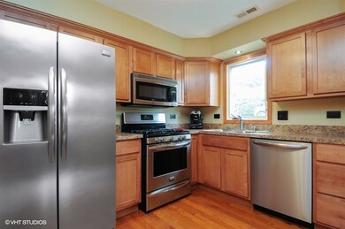 Ample work space and Stainless Steel appliances