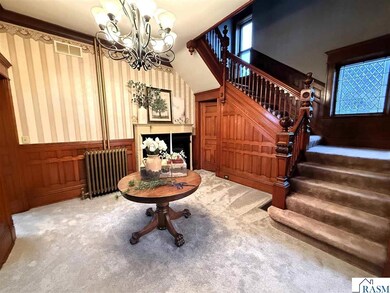 611 Center St, New Ulm, MN 56073 - photo 4