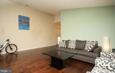 2408 Autumn Harvest Ct unit 303, Odenton, MD 21113 - photo 4