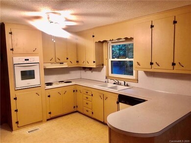 101 Tucker St, Stanfield, NC 28163 - photo 4