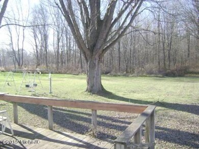 15156 Algonquin Rd, Three Oaks, MI 49128 - photo 4