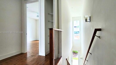 460 NE 35th Ct unit 5, Oakland Park, FL 33334 - photo 7