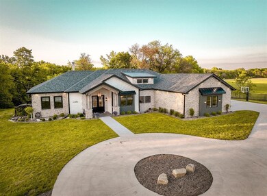11085 NW Towner, Johnston, IA 50111 - photo 2