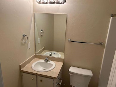 Secondary full bath