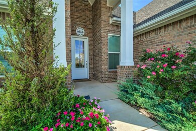 2509 Crystal Creek Dr, Yukon, OK 73099 - photo 4