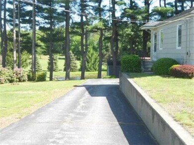 7 Milford Rd, South Grafton, MA 01560 - photo 4