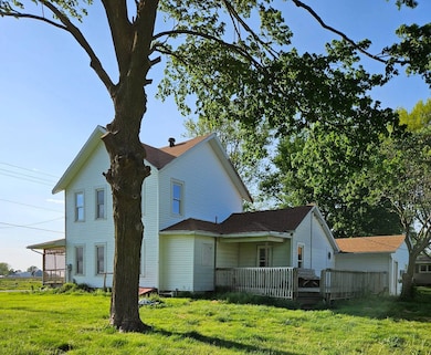 302 West St, North Henderson, IL 61466 - photo 5