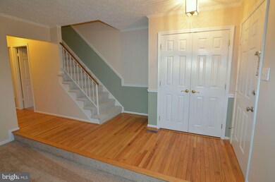 2104 Lang Dr, Crofton, MD 21114 - photo 2