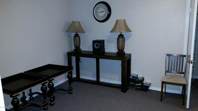 APT-LILVINGROOM