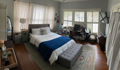 1706 Cherryhurst St, Houston, TX 77006 - photo 5