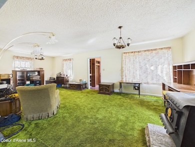 CAM01700G0-PR0078-STILL025