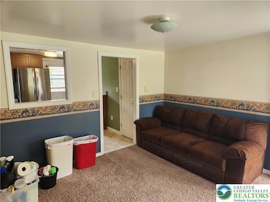 274 Old Allentown Rd, Wind Gap, PA 18091 - photo 5