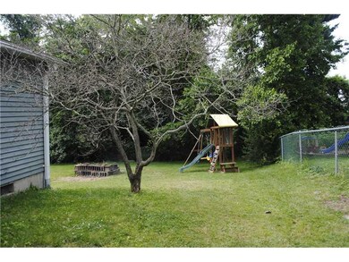 Yard/Garden. playset does not stay