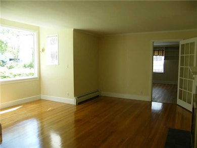 13 Griswold Ave, Bristol, RI 02809 - photo 5