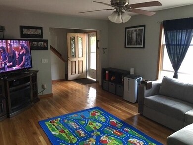 159 Washington Cir unit 1, Woburn, MA 01801 - photo 3