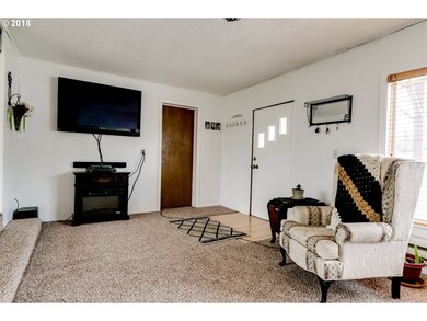 94046 Viking St, Junction City, OR 97448 - photo 4