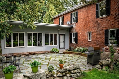 24 Newfields Rd, Exeter, NH 03833 - photo 3